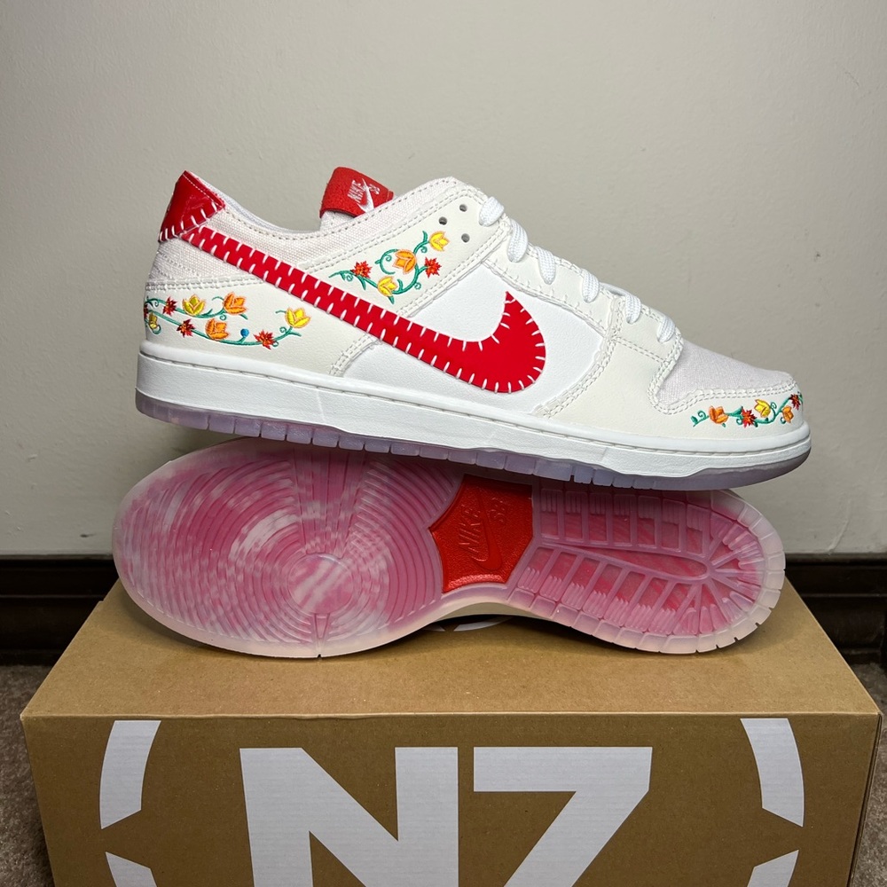 NIKE SB DUNK LOW DECON N7 Size 13 Mens